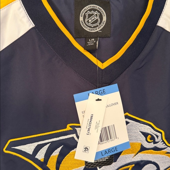 Nashville Predators pullover. - Picture 2 of 5